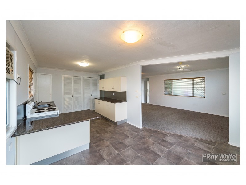 226 Richardson Road, Park Avenue QLD 4701