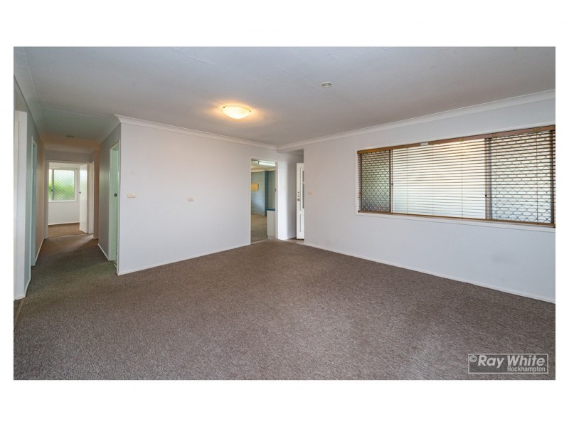 226 Richardson Road, Park Avenue QLD 4701