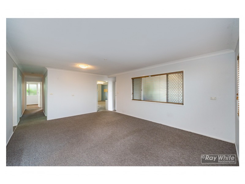 226 Richardson Road, Park Avenue QLD 4701
