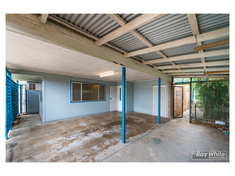 226 Richardson Road, Park Avenue QLD 4701