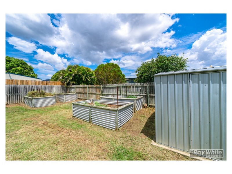 226 Richardson Road, Park Avenue QLD 4701