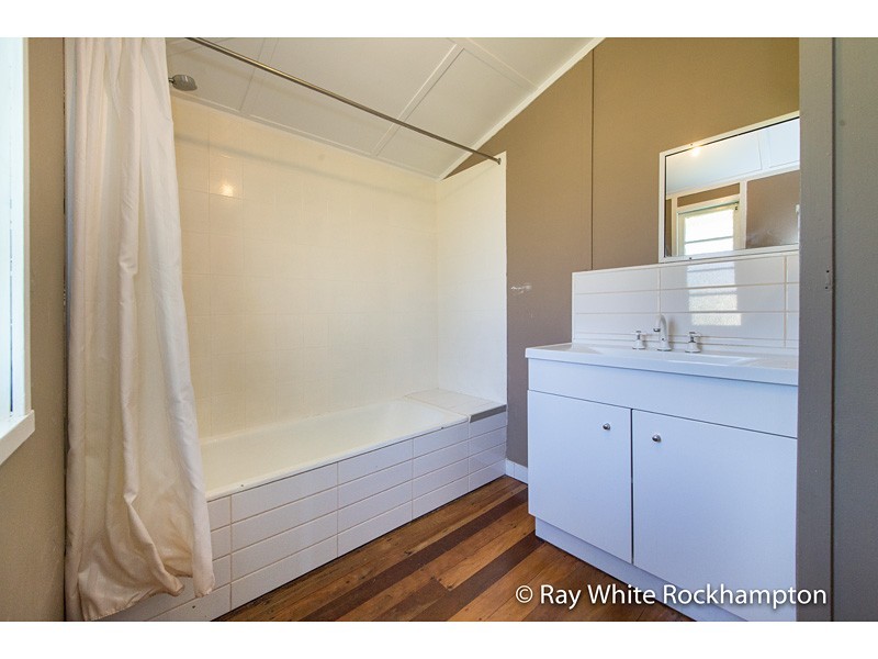 280 Upper Dawson Road, The Range QLD 4700