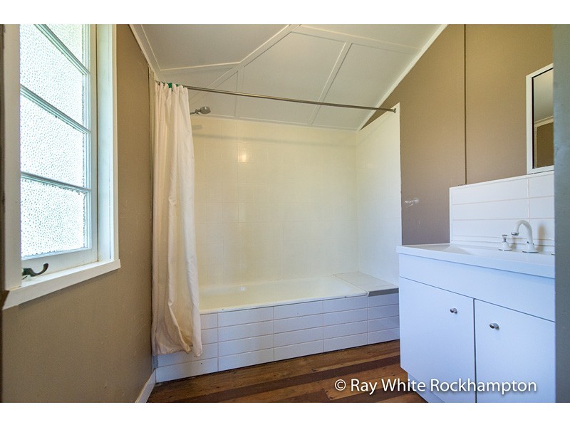 280 Upper Dawson Road, The Range QLD 4700