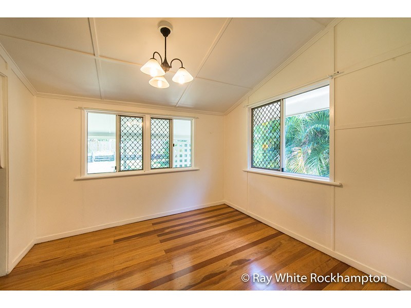 280 Upper Dawson Road, The Range QLD 4700