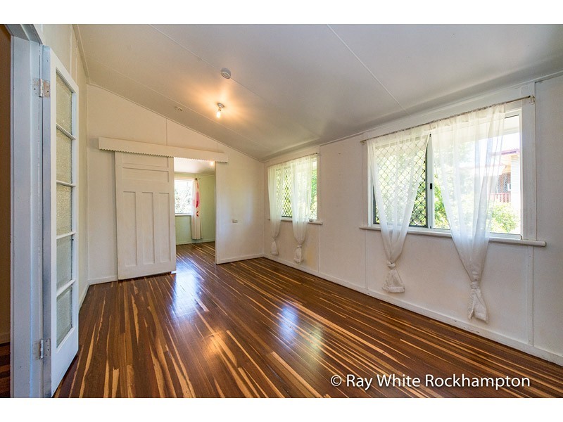 280 Upper Dawson Road, The Range QLD 4700