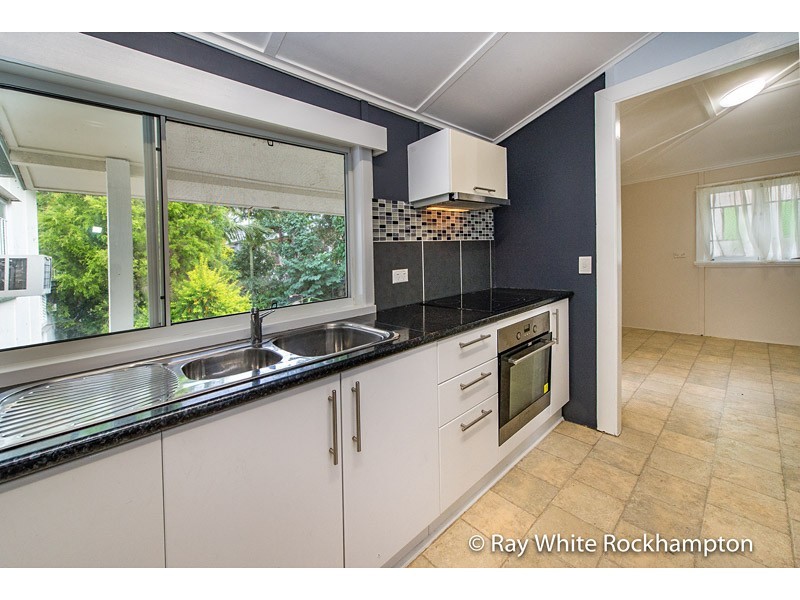 29 Edward Street, Berserker QLD 4701