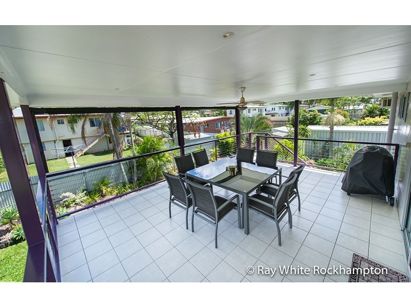 5 Buntain Street, Kawana QLD 4701