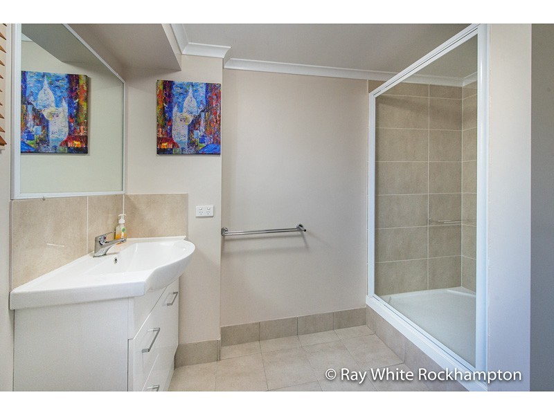 5 Buntain Street, Kawana QLD 4701