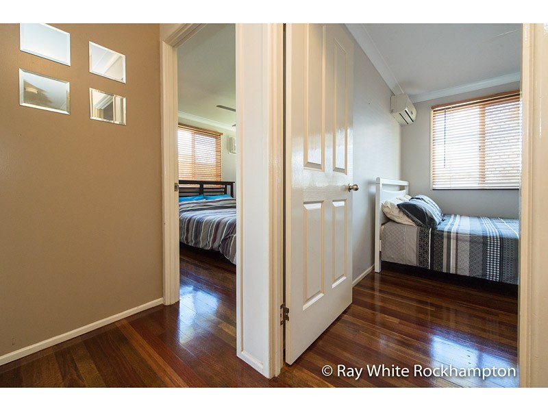 5 Buntain Street, Kawana QLD 4701