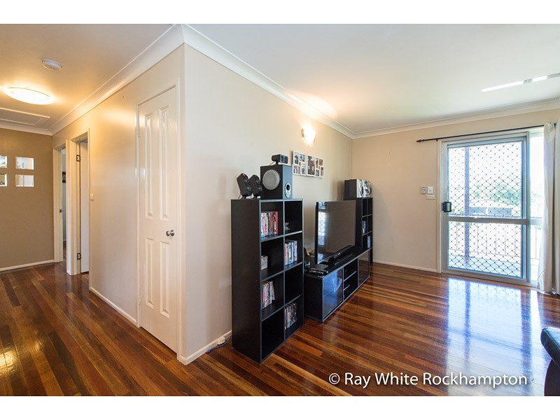 5 Buntain Street, Kawana QLD 4701