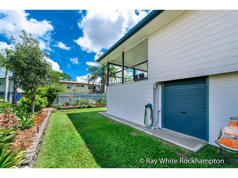 5 Buntain Street, Kawana QLD 4701