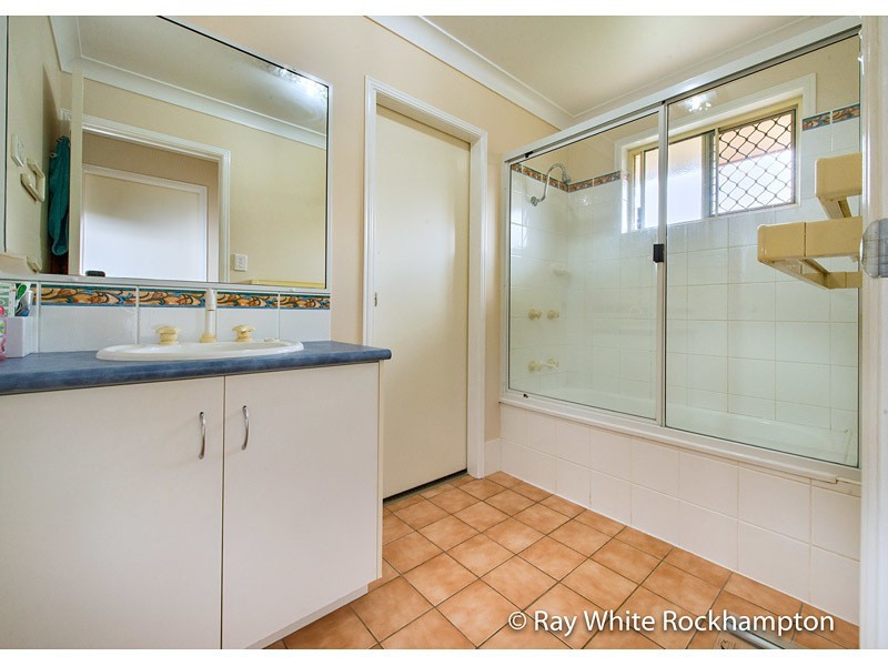 27 Bean Avenue, Parkhurst QLD 4702