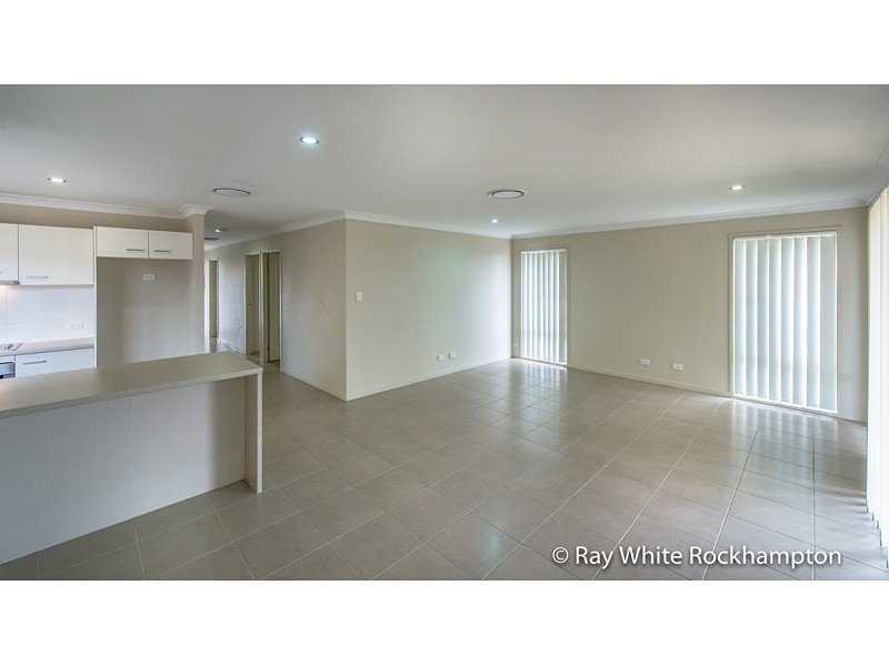 27 Leichhardt Drive, Gracemere QLD 4702