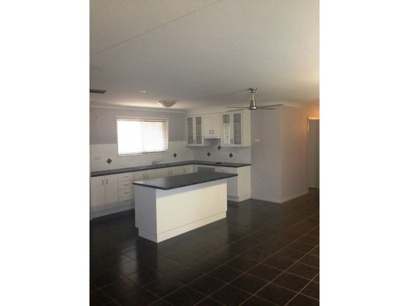 102 Perrott Drive, Rockyview QLD 4701