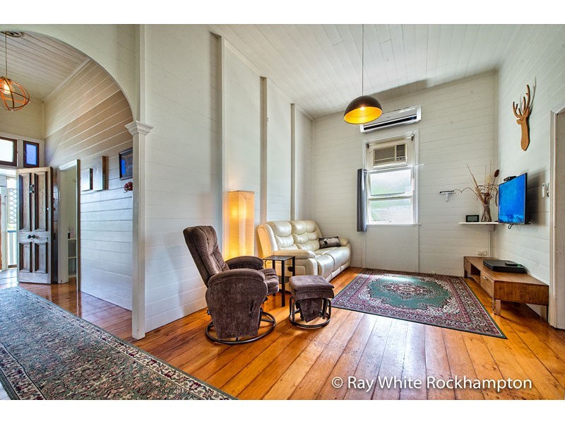 28 Nicholson Street, Allenstown QLD 4700