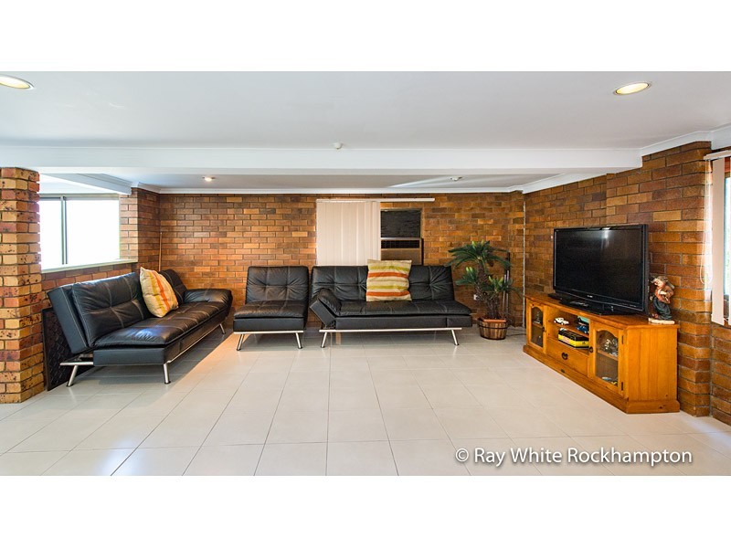 235 Lakes Creek Road, Berserker QLD 4701