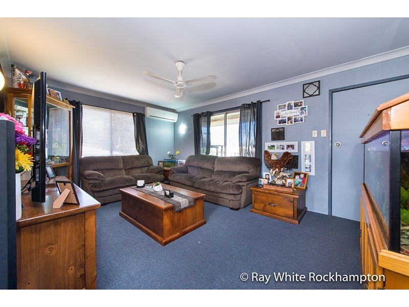 20 Stenlake Avenue, Kawana QLD 4701