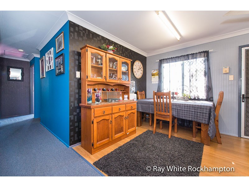 20 Stenlake Avenue, Kawana QLD 4701