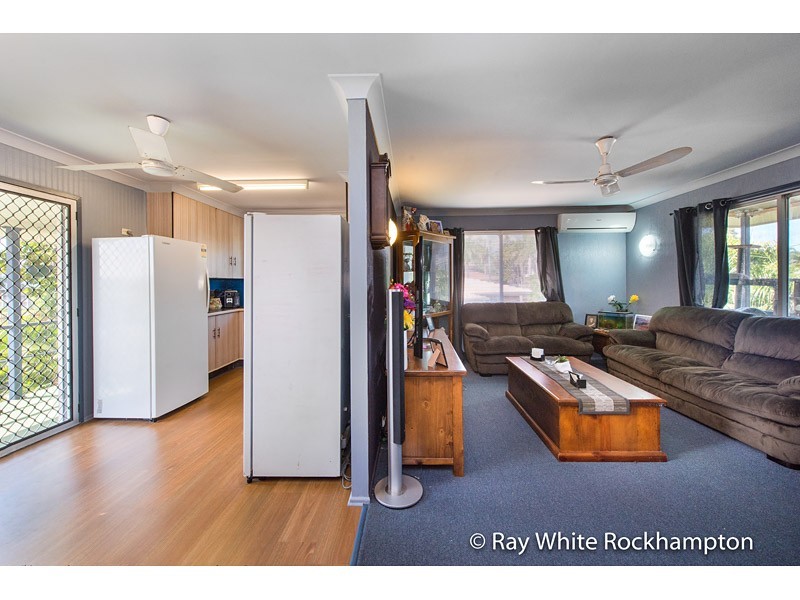 20 Stenlake Avenue, Kawana QLD 4701