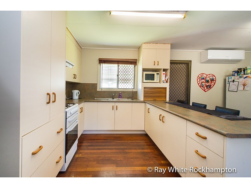 15 Nobbs Street, Berserker QLD 4701