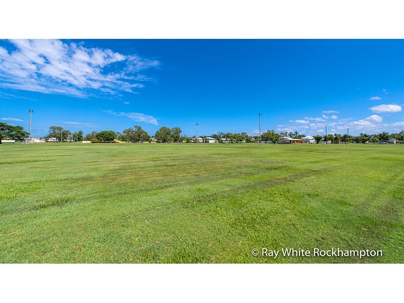 15 Nobbs Street, Berserker QLD 4701