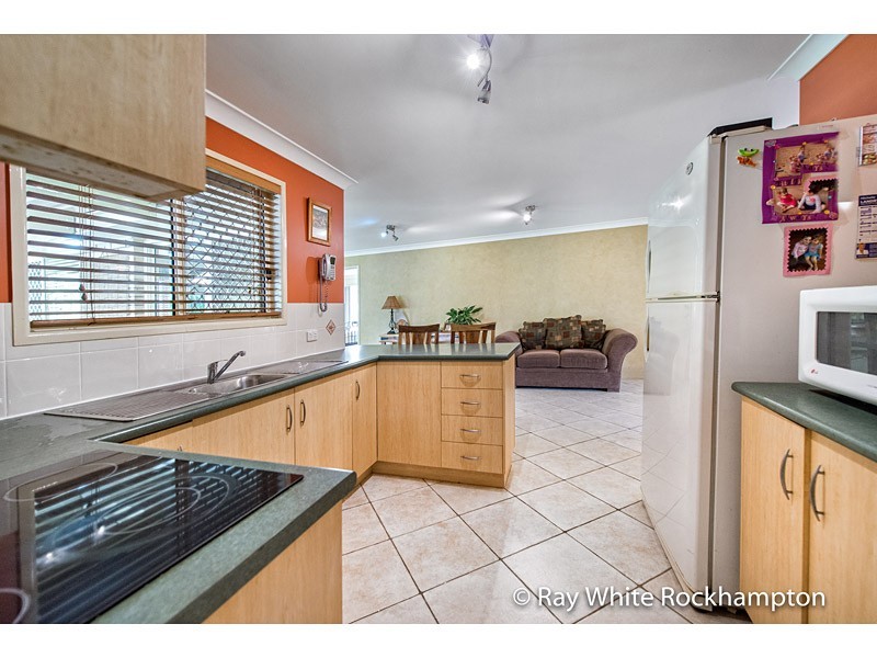 94 Carara Drive, Kawana QLD 4701