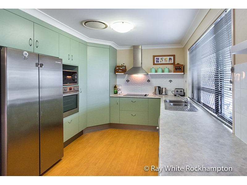 9 Trenwith Terrace, Rockyview QLD 4701