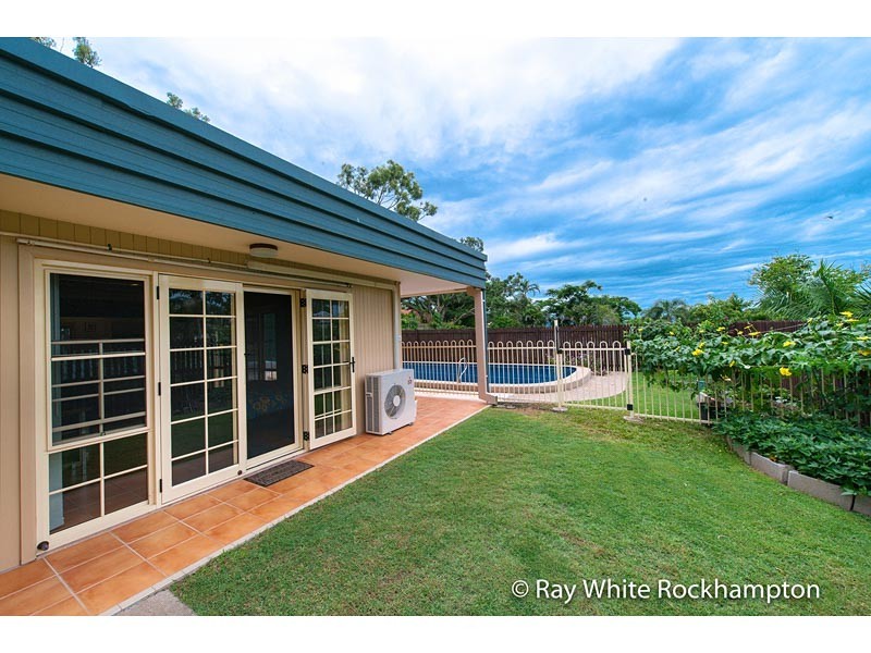 1A Bauhinia Terrace, The Range QLD 4700