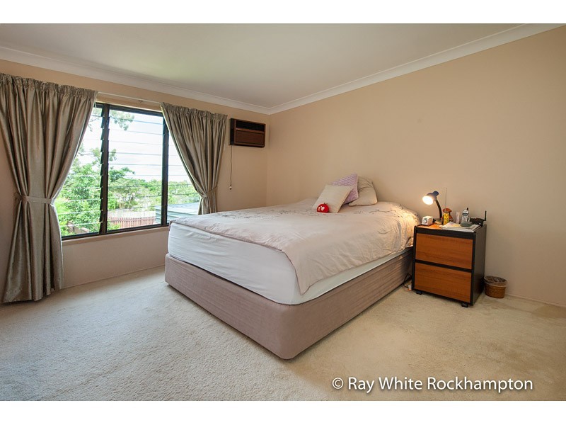 1A Bauhinia Terrace, The Range QLD 4700