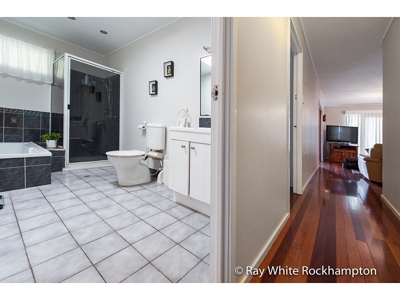 206 High Street, Berserker QLD 4701