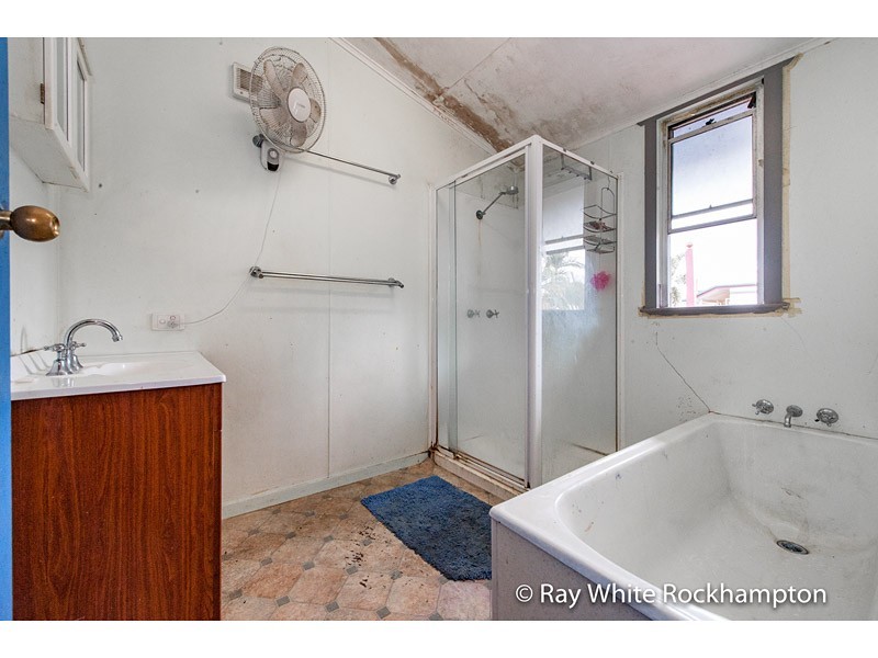 14 Ellis Street, Berserker QLD 4701