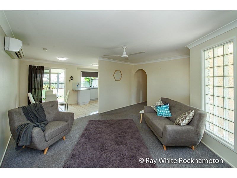 18 Bondeson Drive, Parkhurst QLD 4702