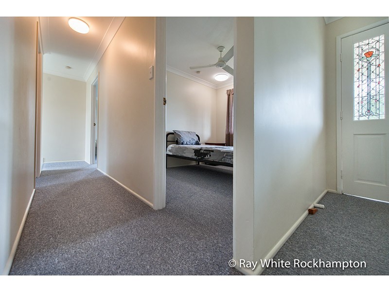 18 Bondeson Drive, Parkhurst QLD 4702