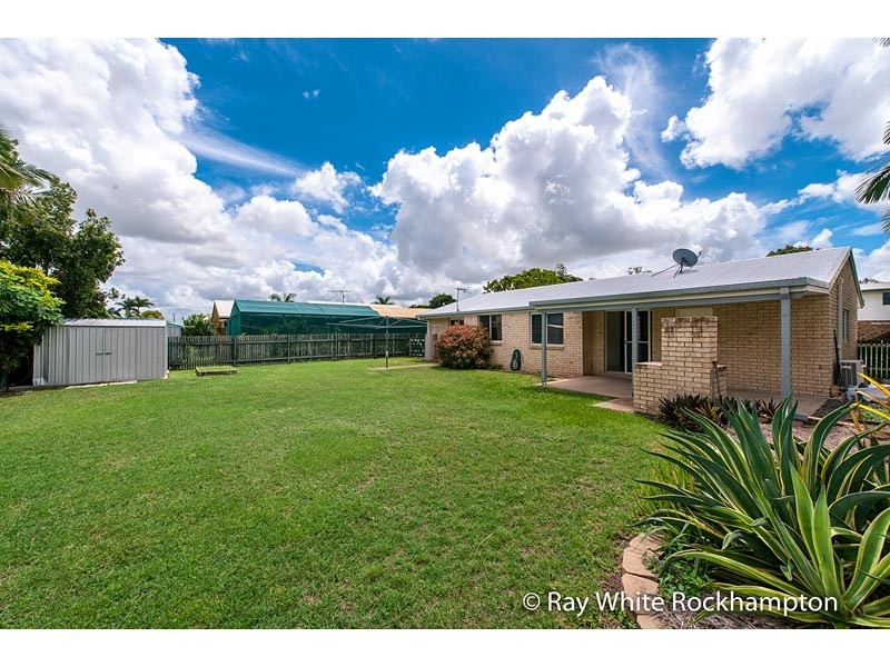 18 Bondeson Drive, Parkhurst QLD 4702