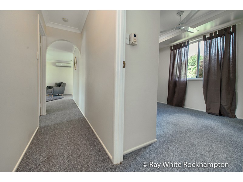 18 Bondeson Drive, Parkhurst QLD 4702