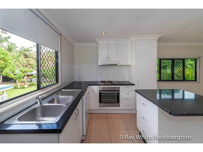 12 Lucas Street, Berserker QLD 4701