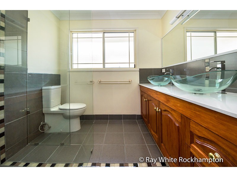 9 Blue Gum Terrace, Frenchville QLD 4701