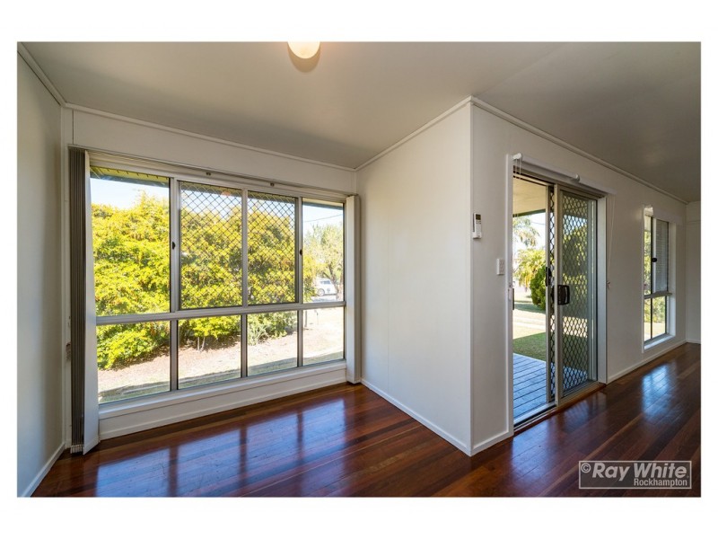 287 Pattemore Street, Kawana QLD 4701