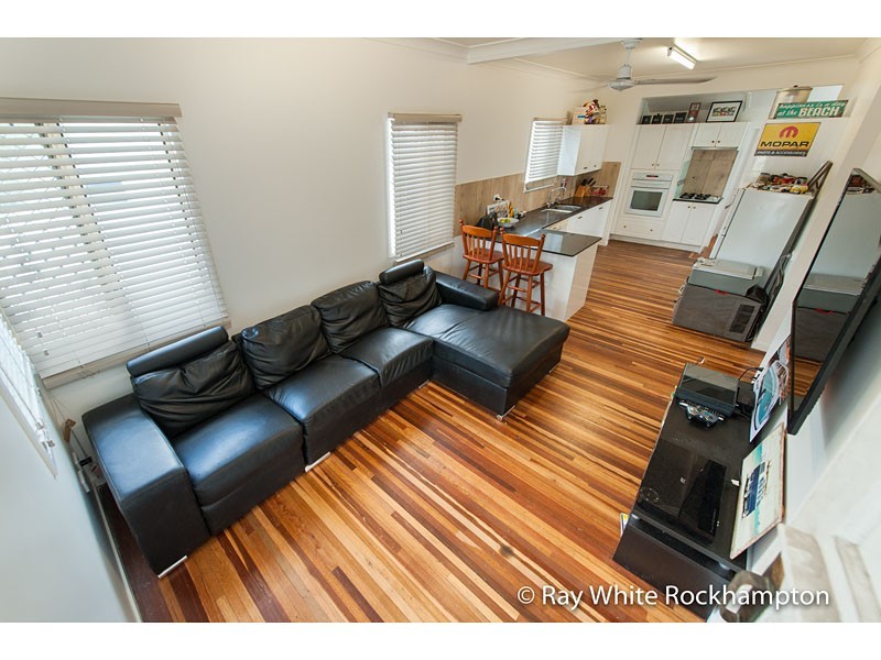 102 Haynes Street, Park Avenue QLD 4701