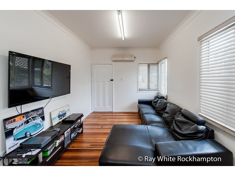 102 Haynes Street, Park Avenue QLD 4701