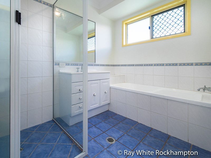 19 Bean Avenue, Parkhurst QLD 4702