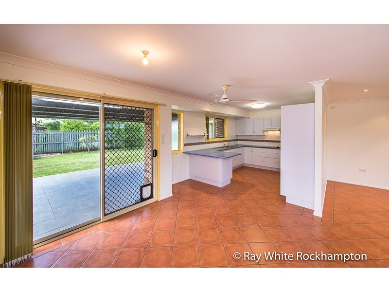 19 Bean Avenue, Parkhurst QLD 4702