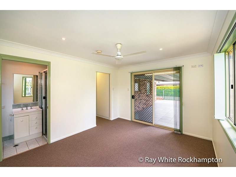 19 Bean Avenue, Parkhurst QLD 4702