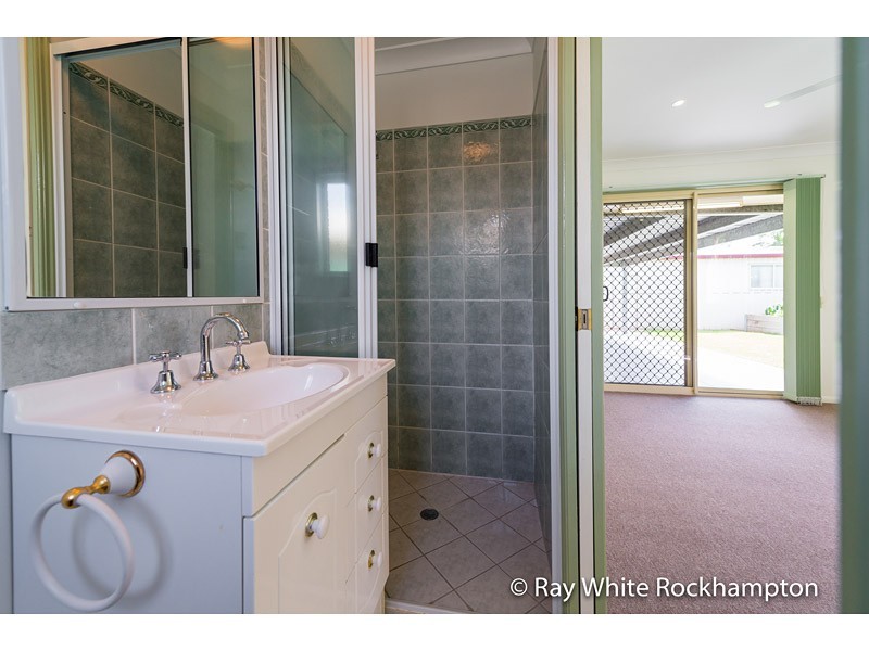 19 Bean Avenue, Parkhurst QLD 4702