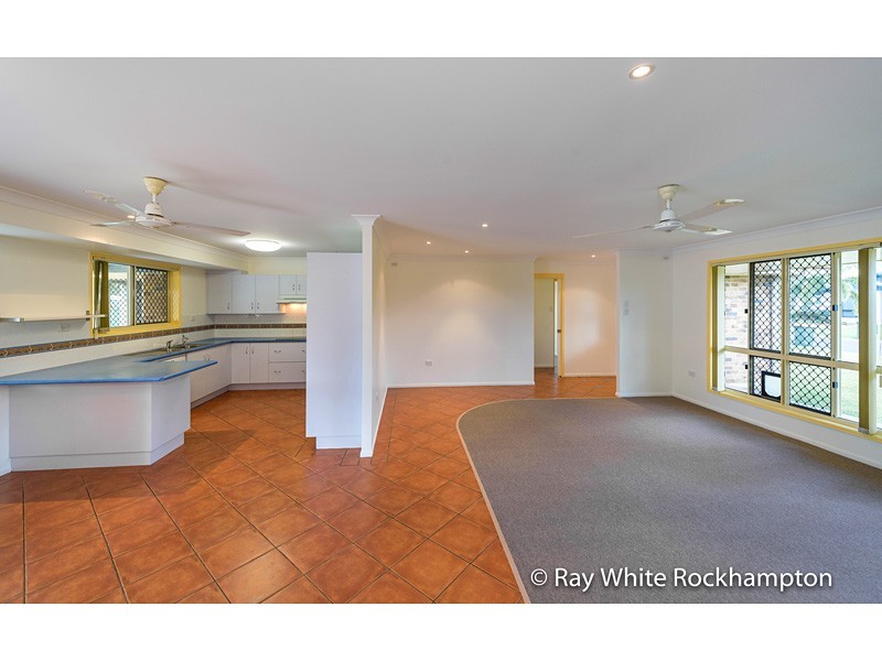 19 Bean Avenue, Parkhurst QLD 4702