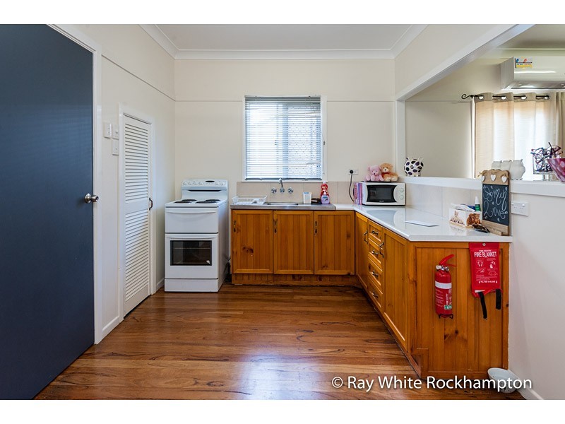 52 Hamilton Avenue, Wandal QLD 4700