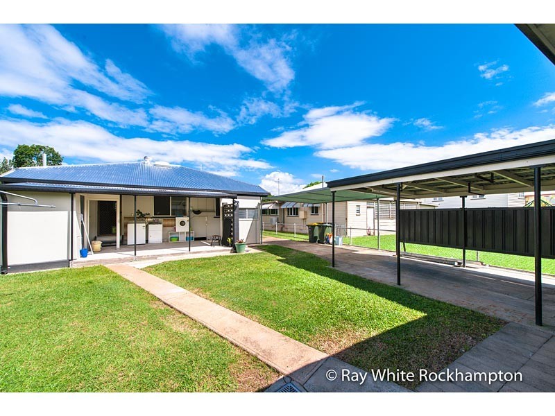 52 Hamilton Avenue, Wandal QLD 4700