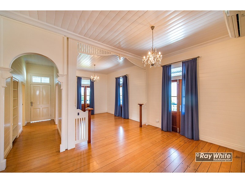 13 Nathan Street, The Range QLD 4700