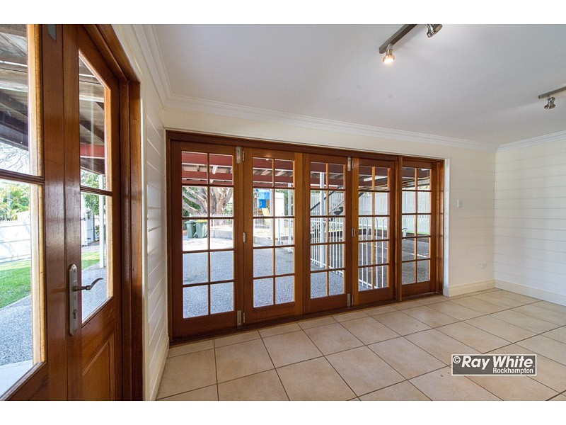 13 Nathan Street, The Range QLD 4700