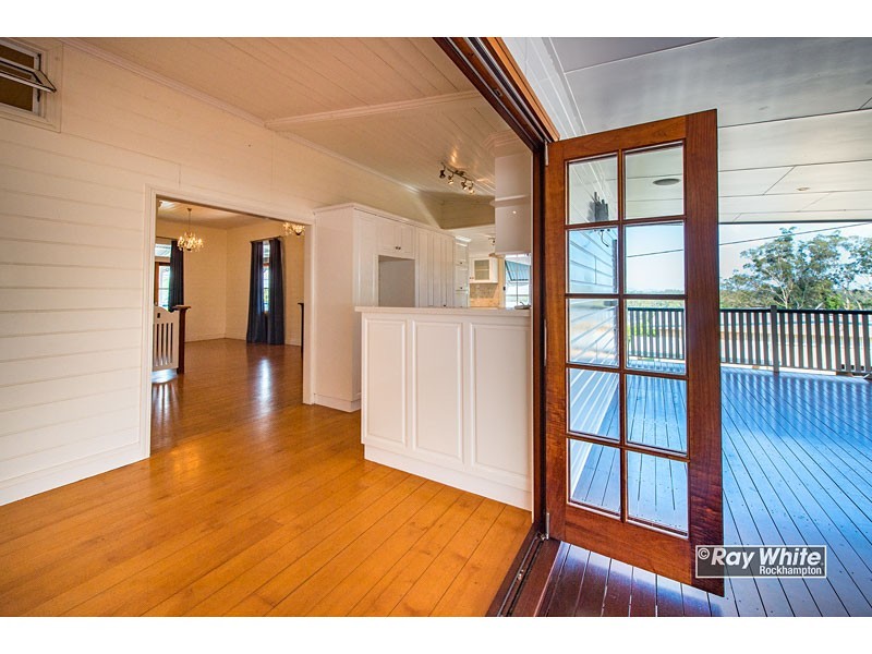 13 Nathan Street, The Range QLD 4700